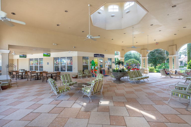 Public Area 2, Disneyshome, Osceola