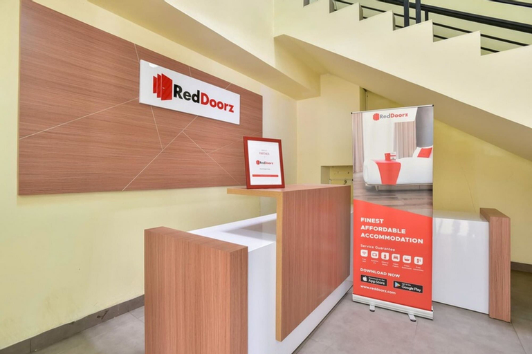 RedDoorz Plus near Tebet Barat 3, South Jakarta