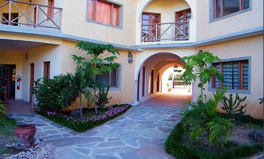 Exterior & Views 2, Samawati Conservancy Guest House, Malindi