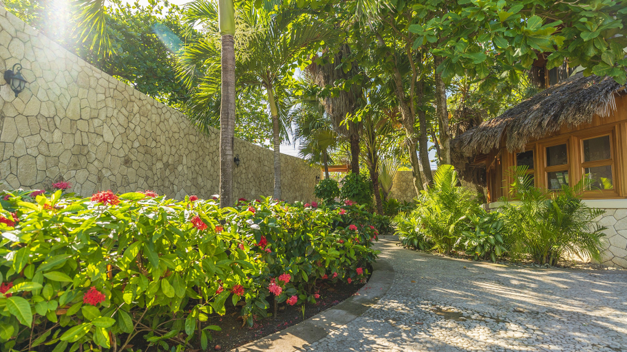 Exterior & Views 2, The Spa Retreat Boutique Hotel
