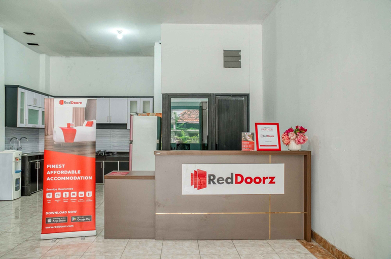 RedDoorz near Duta Merlin, Central Jakarta