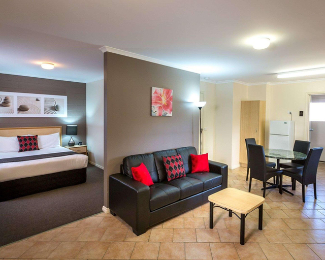 Public Area 3, Comfort Inn & Suites King Avenue, Wellington - Sale