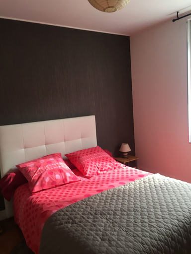 Bedroom 1, Appartement Melitine, Cher