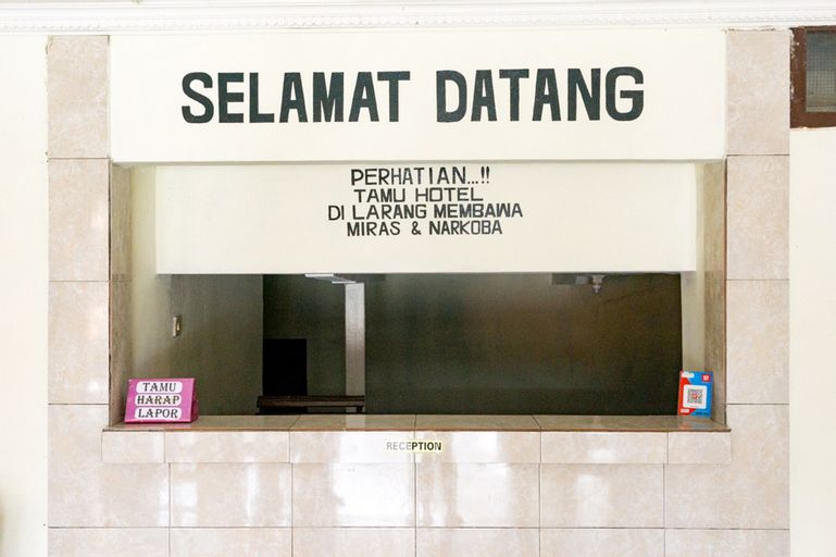 RedDoorz near Sentani Airport Jayapura, Jayapura