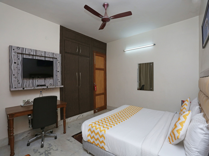 OYO 14445 Cyber Inn, Gurgaon