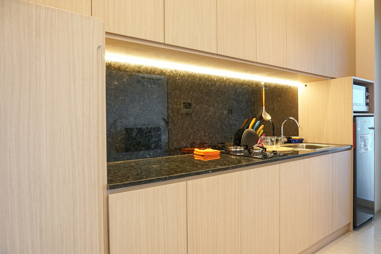 Minimalist and Cozy 2BR Citralake Suites Apartment By Travelio, Jakarta Barat