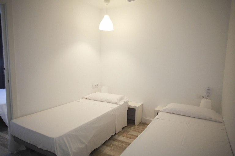 Bedroom 2, Nwt Central Station Apartments, Valencia