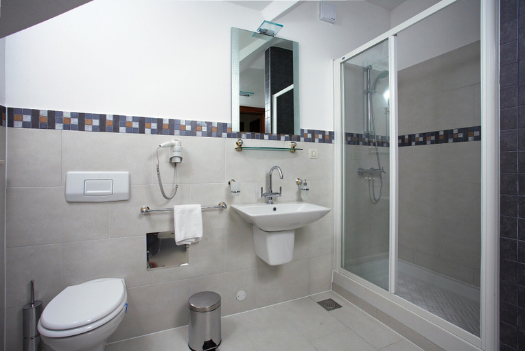 Bathroom 3, Apartments Vila Marija, Supetar