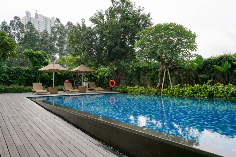 Exclusive 1BR Veranda Residence @ Puri Apartment By Travelio, West Jakarta