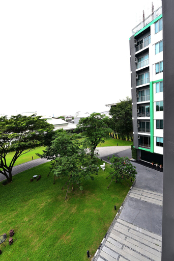 Big Tree Residence Suvarnabhumi, Bang Plee