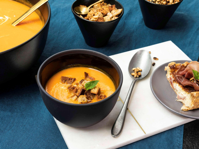 Food & Drinks 18