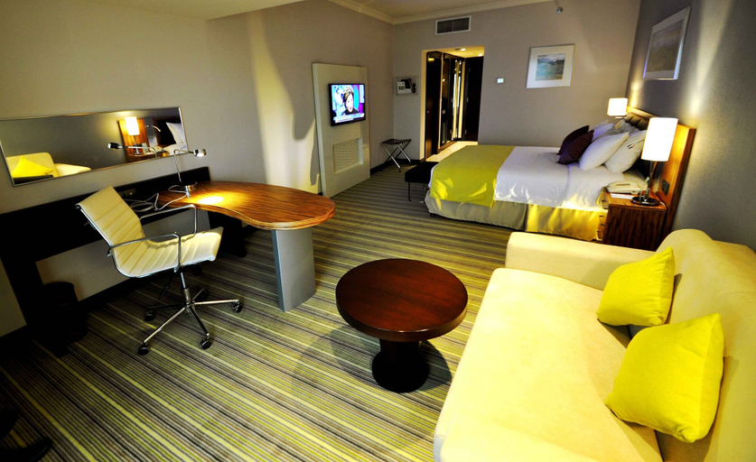 Bedroom 3, Holiday Inn Jeddah Al Salam, Jeddah