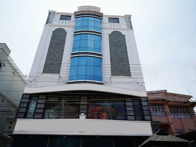 OYO 15155 Hotel Mart View, Ernakulam