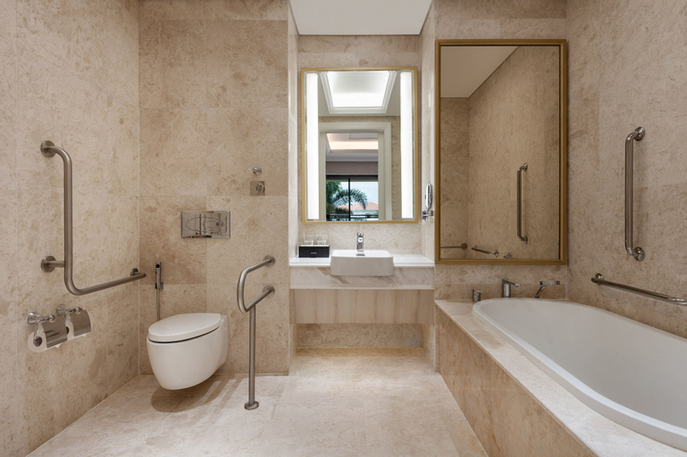 Sheraton Grand Danang Resort, Ngũ Hành Sơn