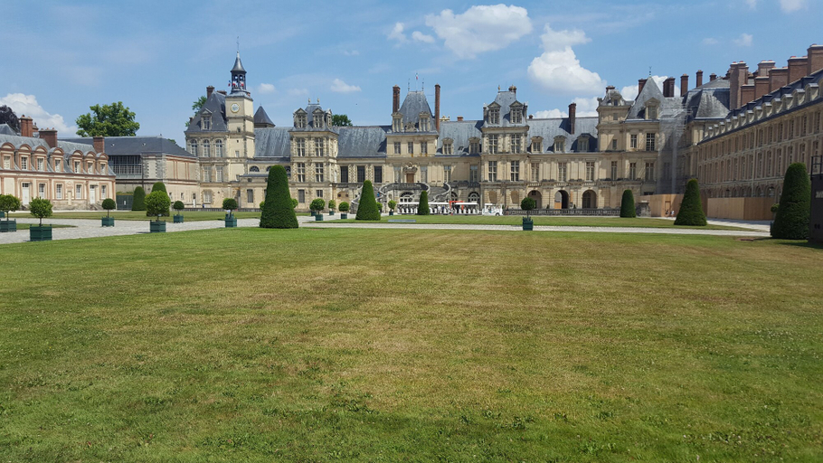 Exterior & Views 2, Apakabar Homestay - proche gare Melun, parking prive, Netflix, Seine-et-Marne