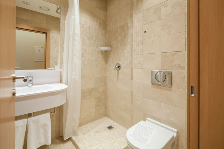 Bathroom 3, Airhotel Express, Domodedovskiy rayon