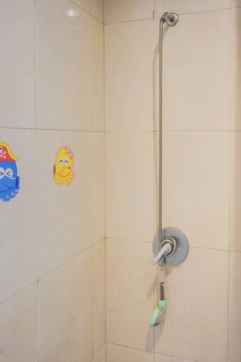 Convenient Studio Mangga Dua Apartment By Travelio, Central Jakarta