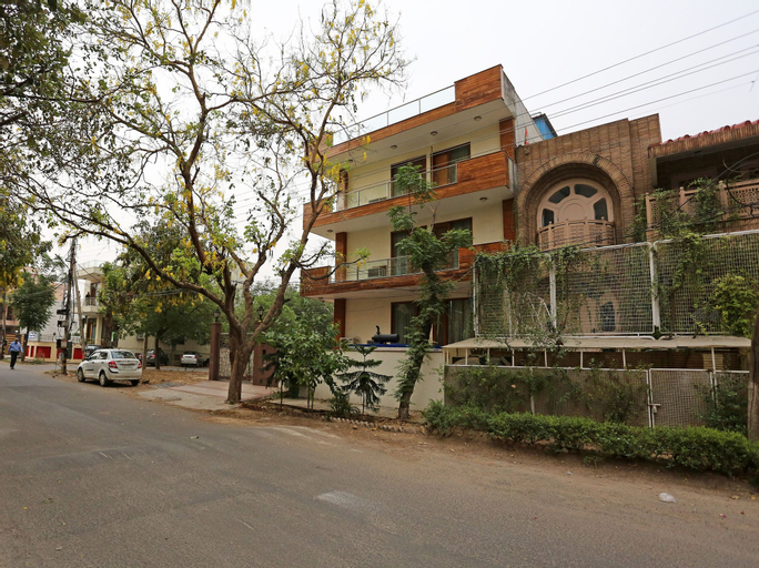 OYO 14445 Cyber Inn, Gurgaon