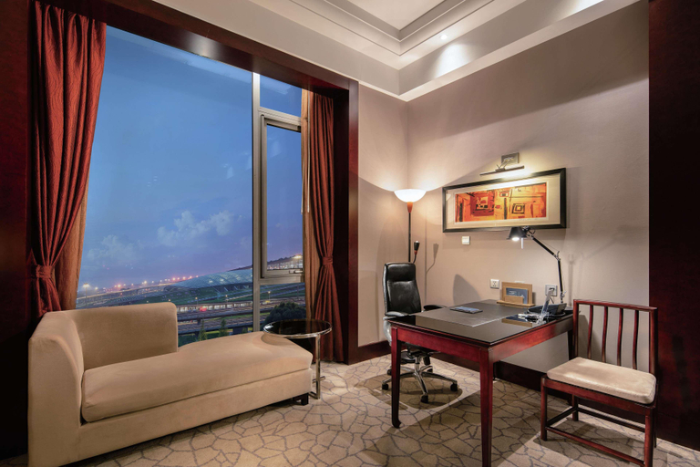 Bedroom 5, Hilton Beijing Capital Airport, Beijing