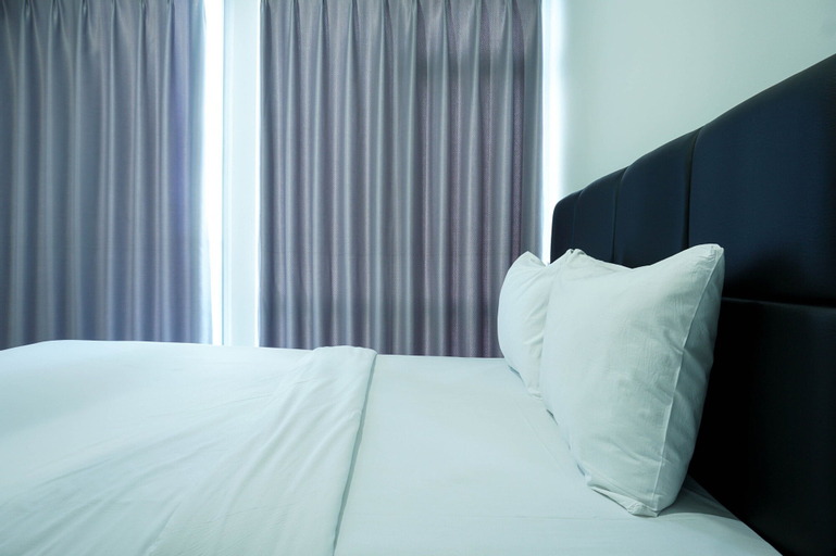 Modern with City View @ Studio Puri Mansion Apartment By Travelio, West Jakarta