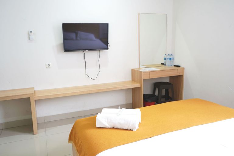 UROOMS Tanah Abang Jakarta, Central Jakarta