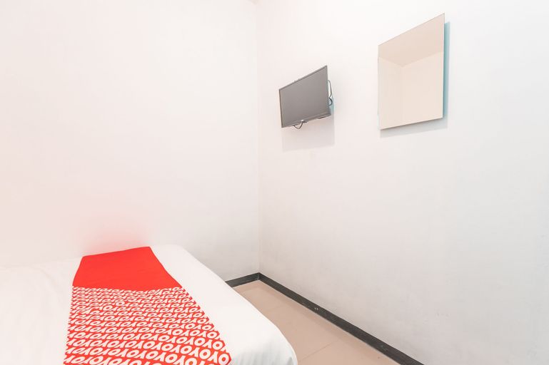 OYO 2223 J&b Room Utan Kayu Near Rumah Sakit Umum Daerah Matraman, East Jakarta