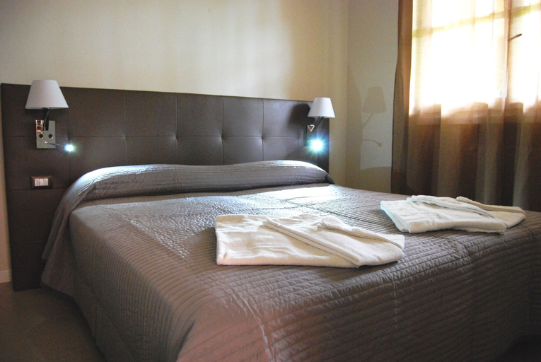 Bedroom 3, Residenze Al Colle Dei Pini, Rimini