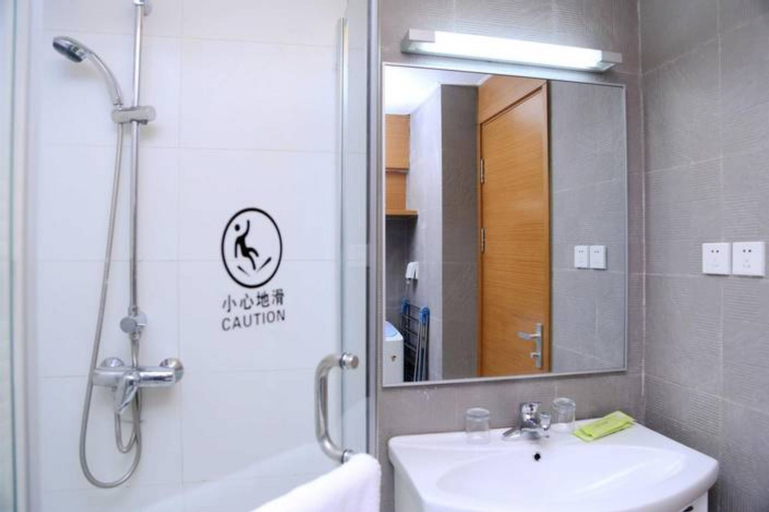 Dalian Zhongchen International Apartment, Dalian