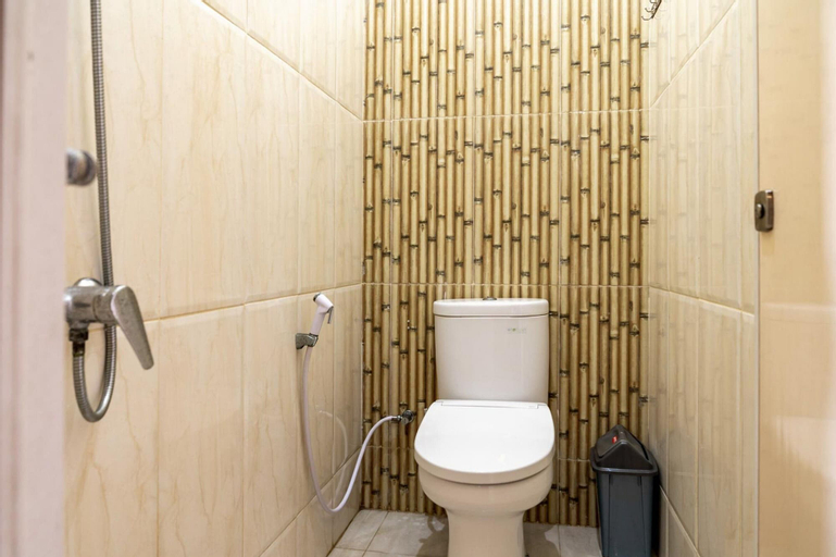 RedDoorz Hostel near LTC Glodok, West Jakarta
