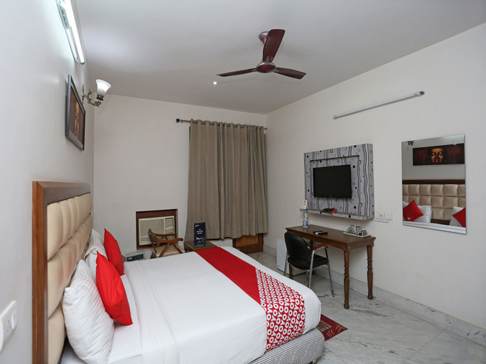 OYO 14445 Cyber Inn, Gurgaon