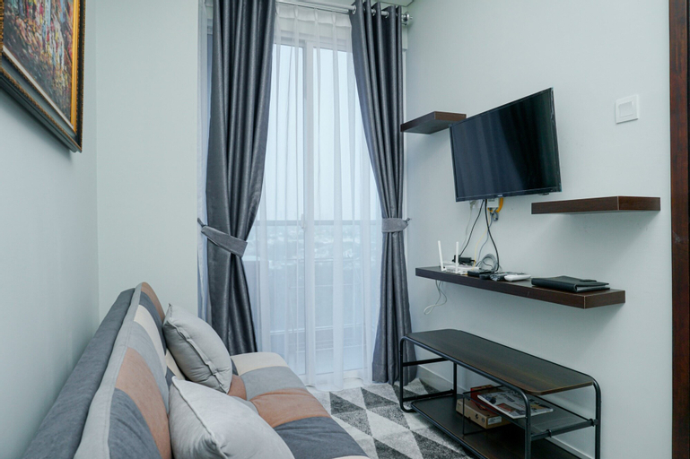 Deluxe Puri Mansion 1BR Apartment with Sofa Bed By Travelio, West Jakarta