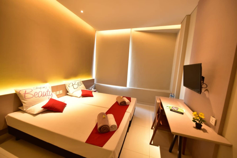 SleepZzz Hotel Pulomas, East Jakarta