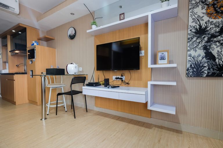 Elegant Studio The Hive Tamansari Apartment By Travelio, East Jakarta