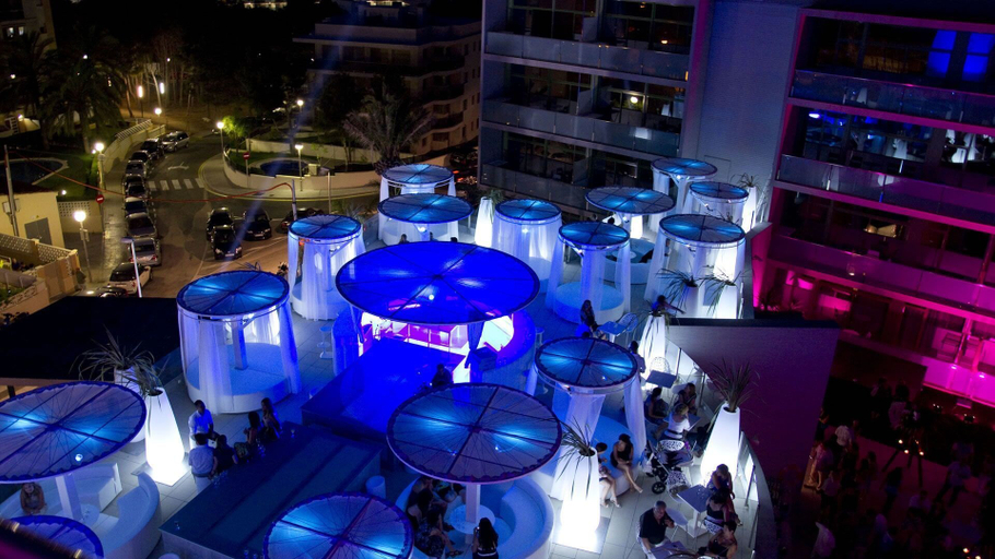 Food & Drinks 5, Aparthotel Four Elements Suites, Tarragona