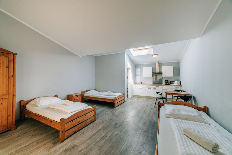 Bedroom 4, MiamarMaxipartments - Merkenicher Straße, Köln