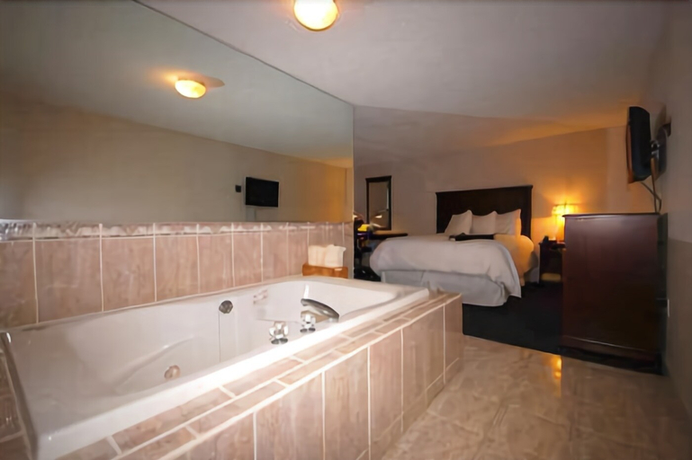Bathroom, Newbury Inn, Fairfield