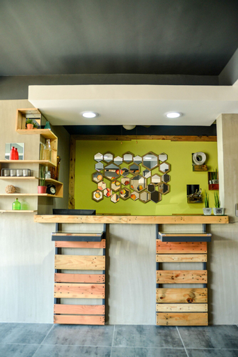 Public Area 3, Bhive Hotel, Iloilo City