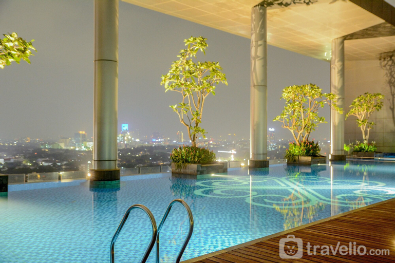 Spacious Four Winds Apartment with City View, South Jakarta