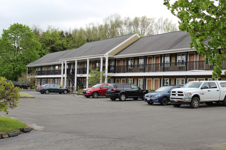 Public Area 1, Newbury Inn, Fairfield