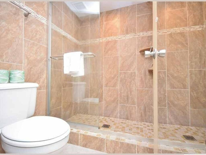 Bathroom, Ocean Village Club O35, Saint Johns