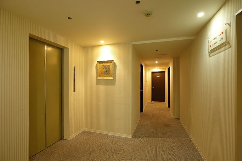 Public Area 3, Grampus Inn Osaka, Osaka