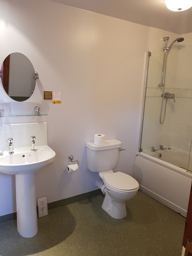 Bathroom 4, Station Inn, Cumbria