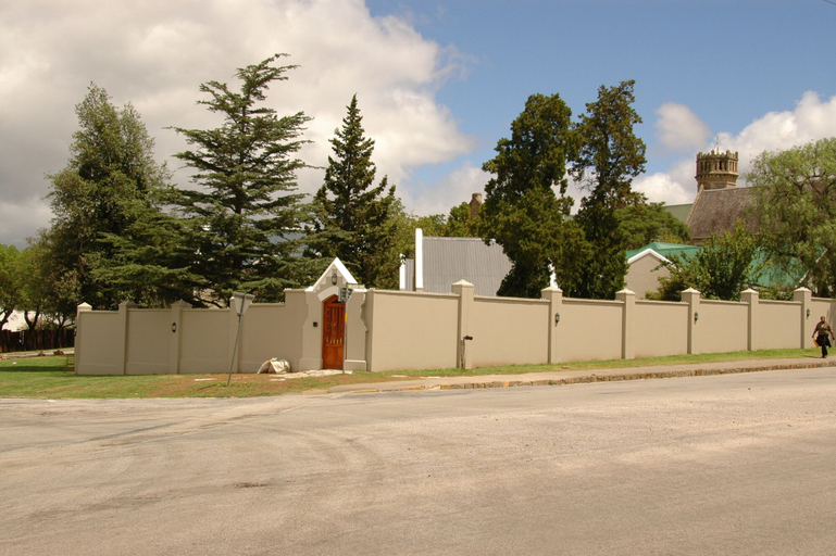 Exterior & Views 2, 1A St Aidans Guest House, Cacadu