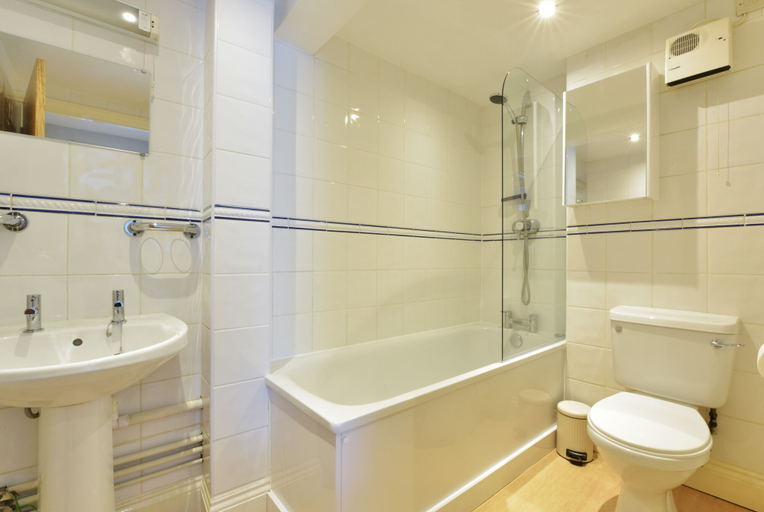 Bathroom 5, The Maltings, Kent