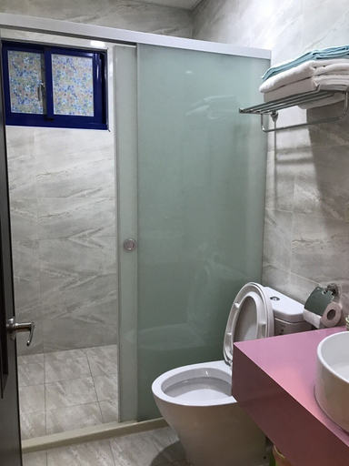 Bathroom 5, Easy Stay B&B, Penghu
