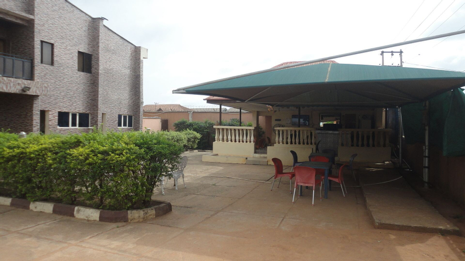 Bamfort Hotels Limited, Boluwaduro