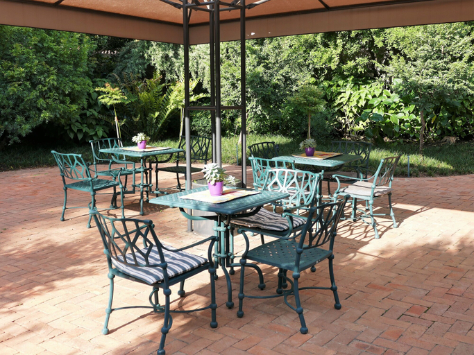 Food & Drinks 5, 174 Premier Guesthouse, City of Tshwane