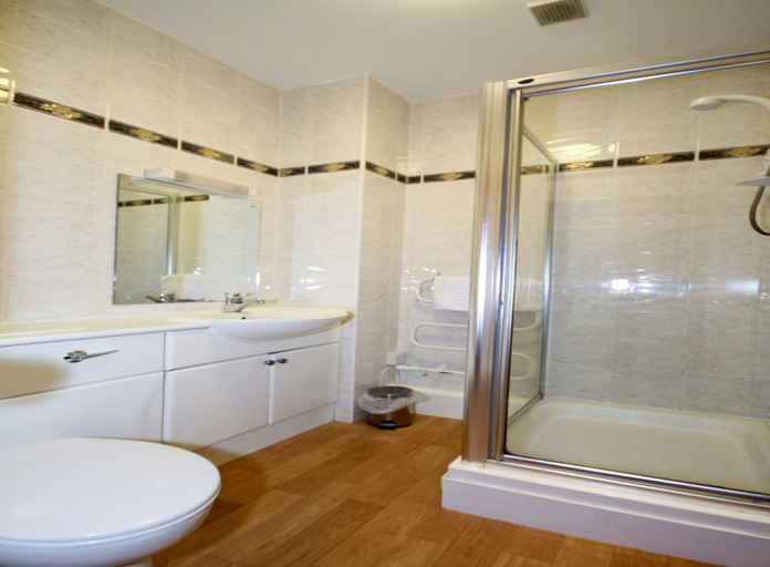 Bathroom 4, Llety Ceiro Guesthouse, Ceredigion