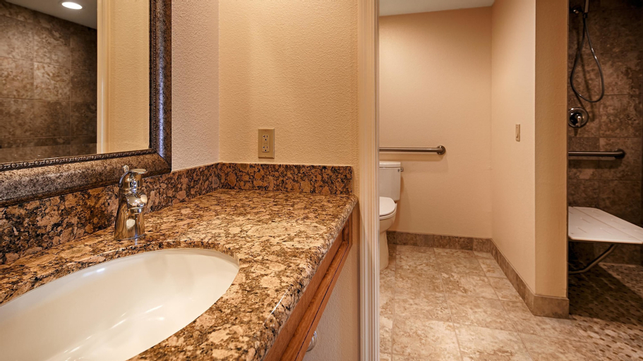 Best Western Plus A Wayfarer's Inn And Suites, Mohave