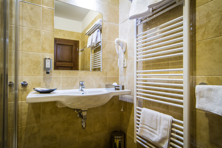 Bathroom 4, Hotel Jizerka 4, Jablonec nad Nisou